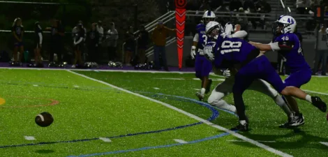 Offensive woes plague Huskies in 37-6 loss
